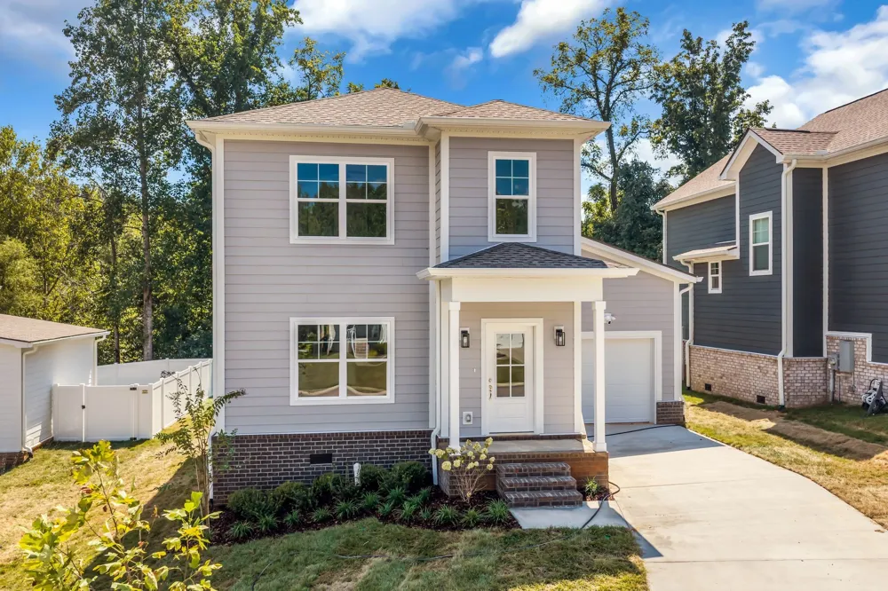1026 Sycamore Ridge E Burns, TN 37029