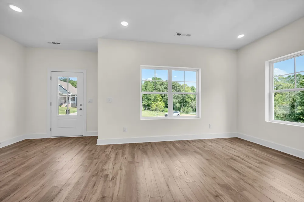 1026 Sycamore Ridge E Burns, TN 37029