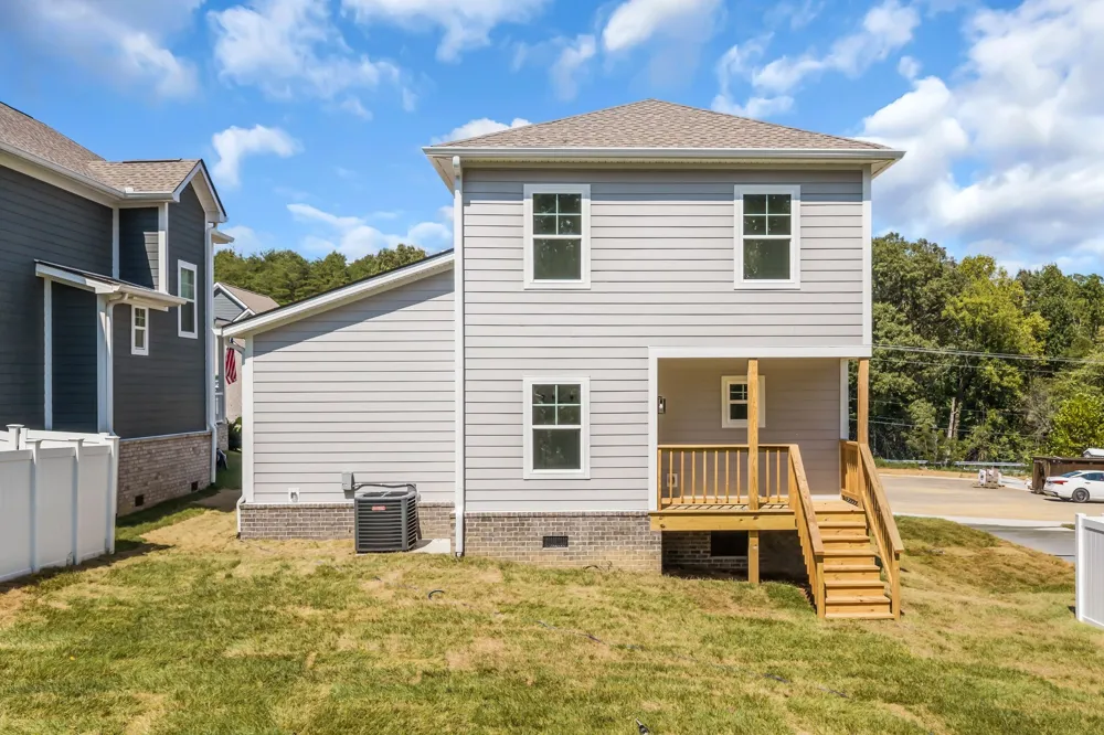 1026 Sycamore Ridge E Burns, TN 37029