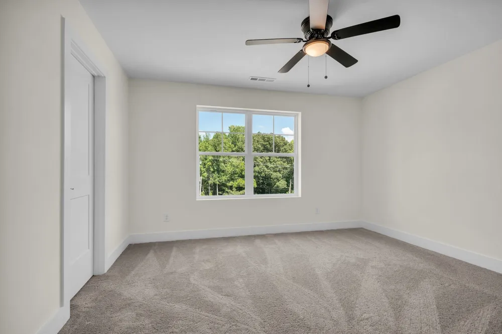 1026 Sycamore Ridge E Burns, TN 37029