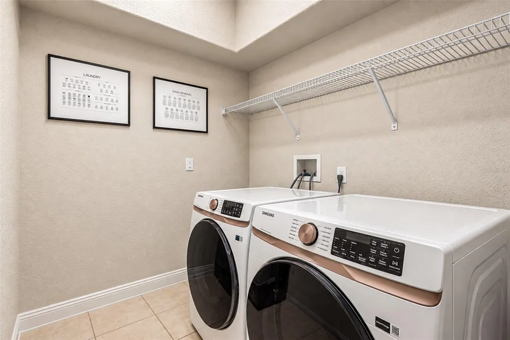 10900 ISLAND GROVE ROAD Clermont, FL 34711
