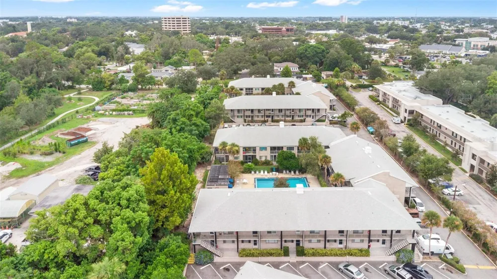 1250 S DENNING DRIVE #127 Winter Park, FL 32789