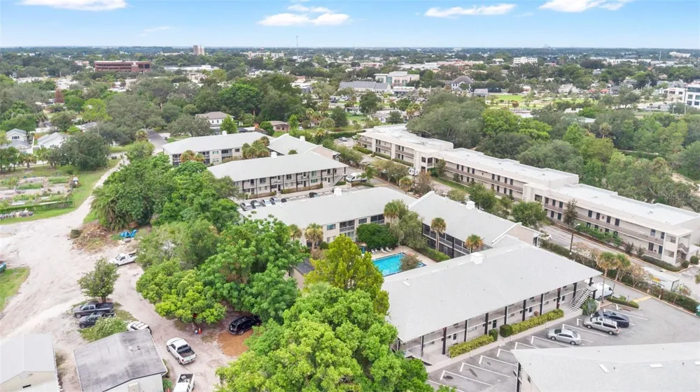 1250 S DENNING DRIVE #127 Winter Park, FL 32789