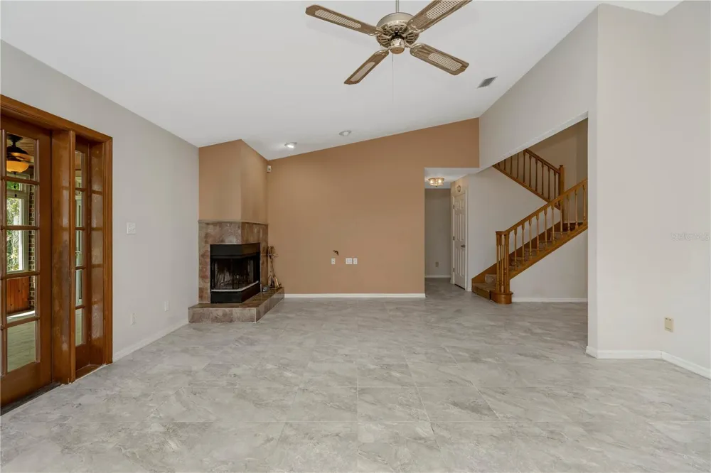 785 DUQUE ROAD Lutz, FL 33549