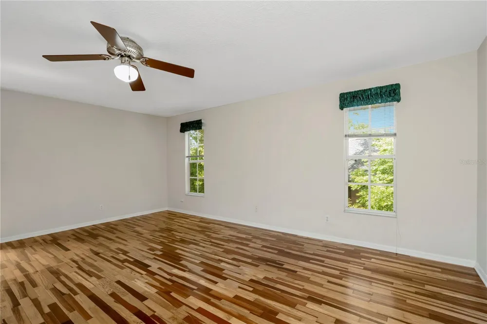 785 DUQUE ROAD Lutz, FL 33549