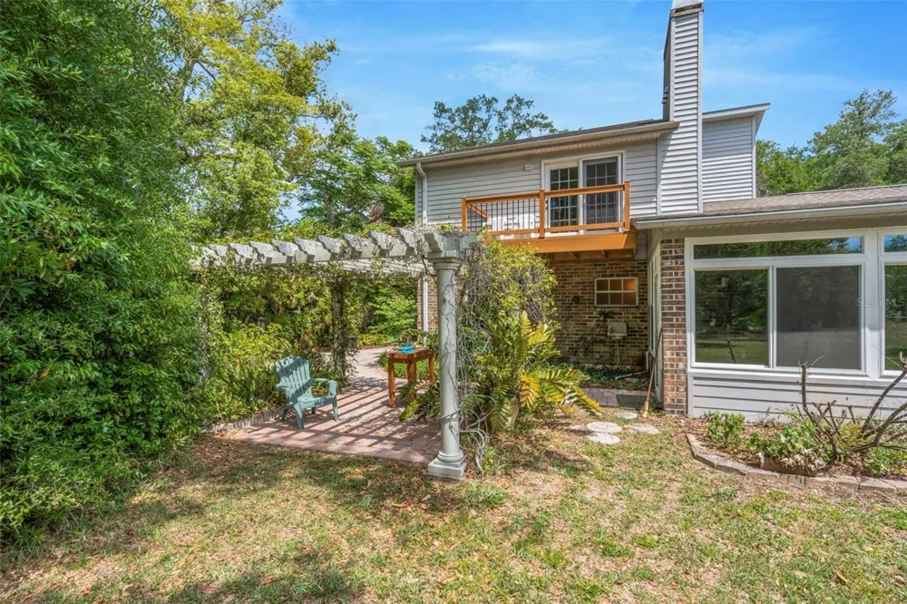 785 DUQUE ROAD Lutz, FL 33549