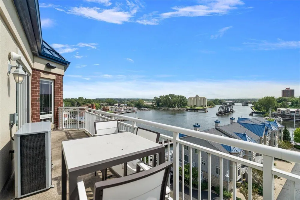 200 Lake Street #7A/8A St Joseph City, MI 49085