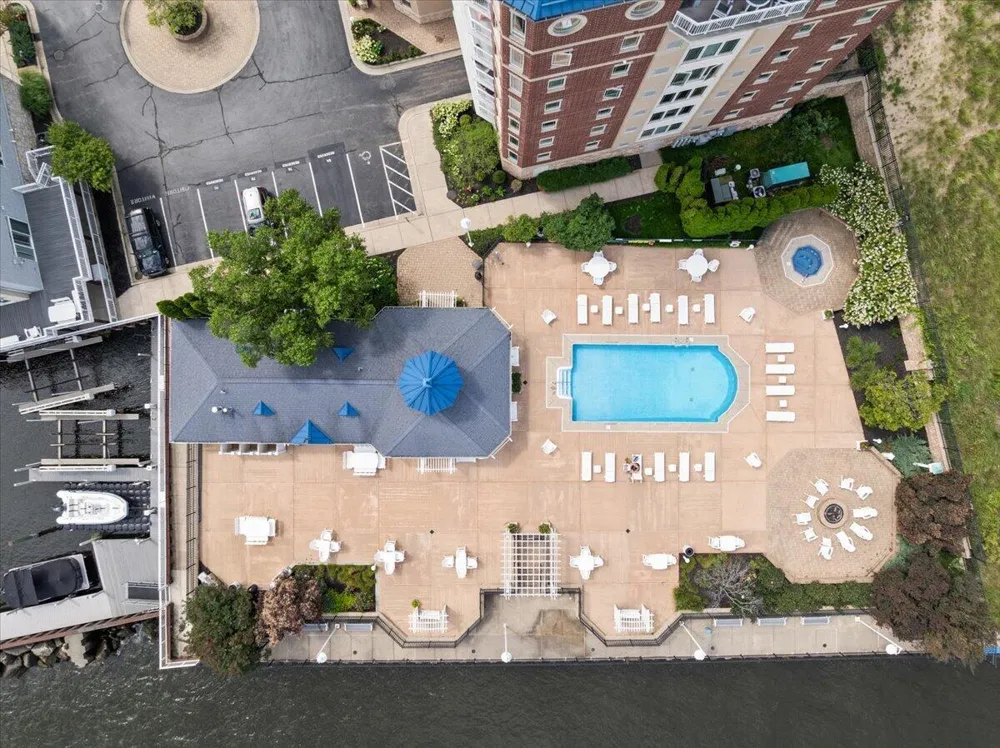200 Lake Street #7A/8A St Joseph City, MI 49085