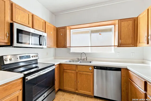 2415 CROWN XING San Antonio, TX 78251