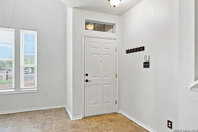 2415 CROWN XING San Antonio, TX 78251