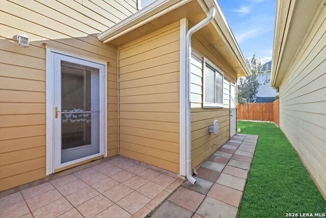 2415 CROWN XING San Antonio, TX 78251
