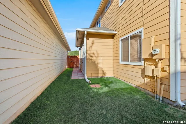 2415 CROWN XING San Antonio, TX 78251