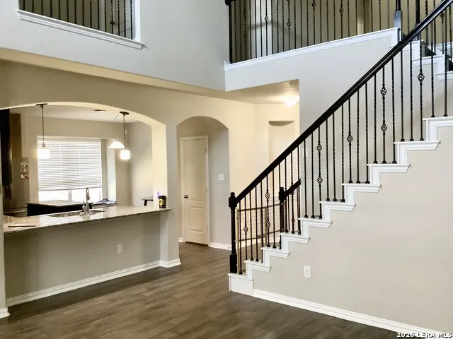 7931 HEADWATERS TRL San Antonio, TX 78254