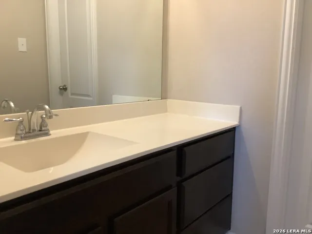 7931 HEADWATERS TRL San Antonio, TX 78254