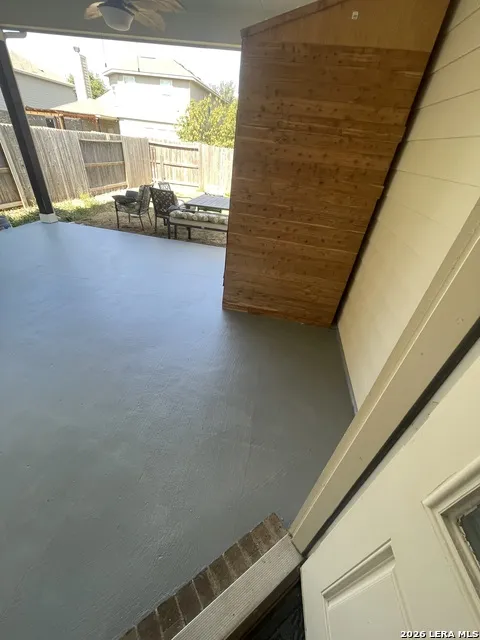 7931 HEADWATERS TRL San Antonio, TX 78254