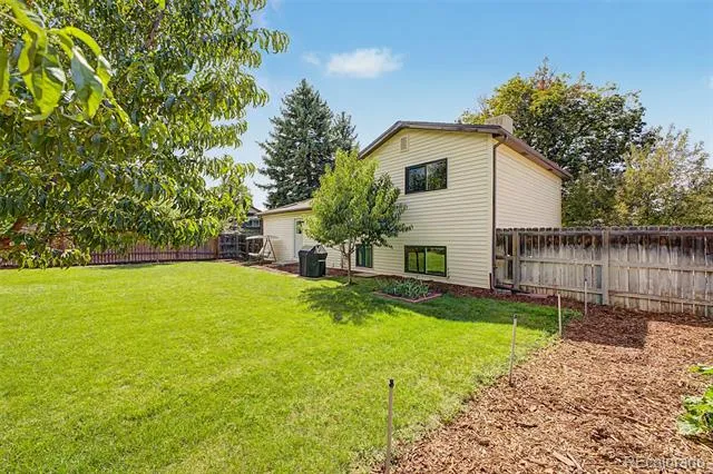 914 S Macon Street Aurora, CO 80012