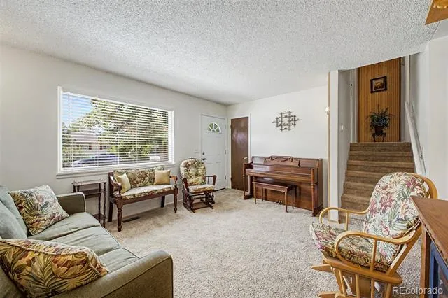 914 S Macon Street Aurora, CO 80012