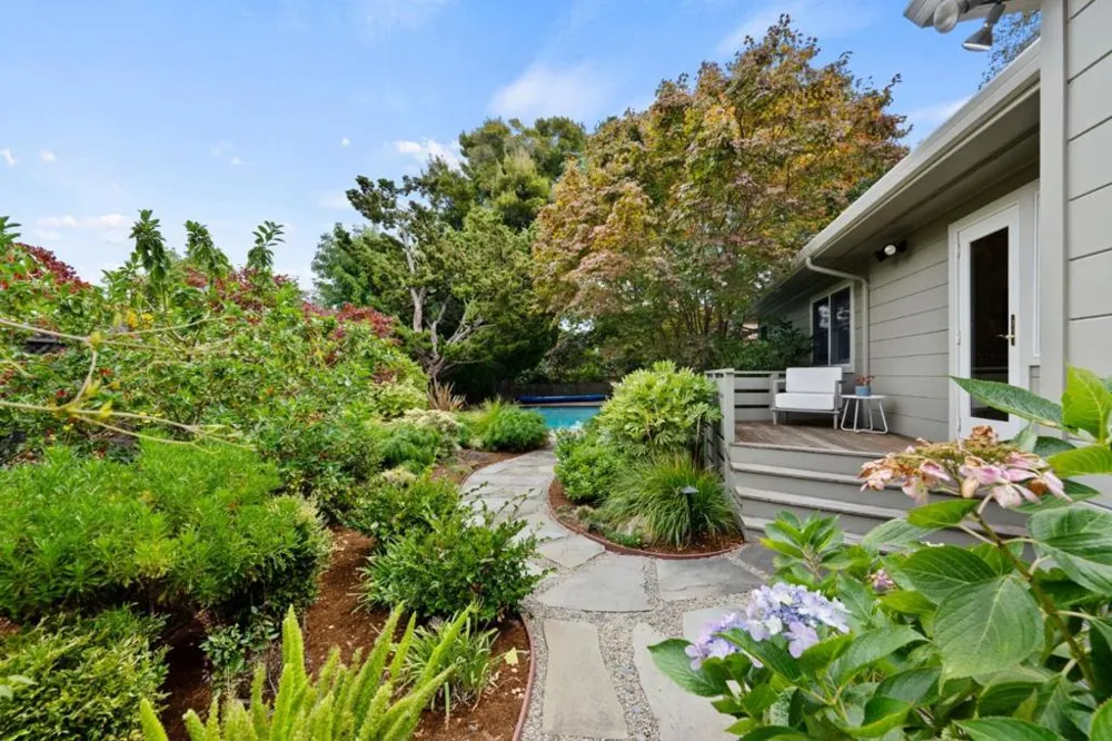 1238 Bernal Avenue Burlingame, CA 94010