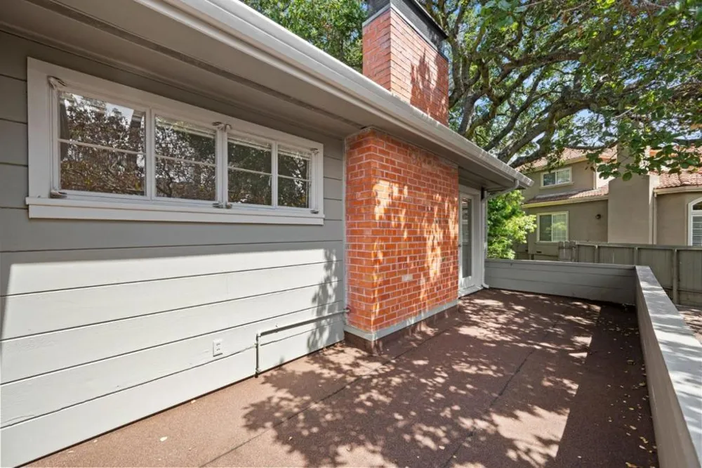 1238 Bernal Avenue Burlingame, CA 94010