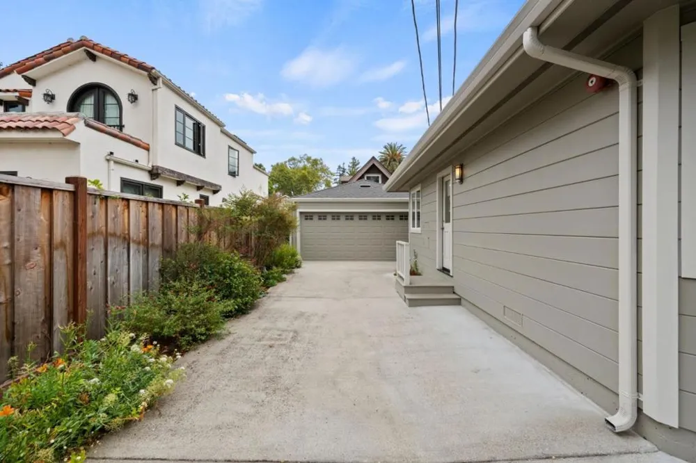1238 Bernal Avenue Burlingame, CA 94010