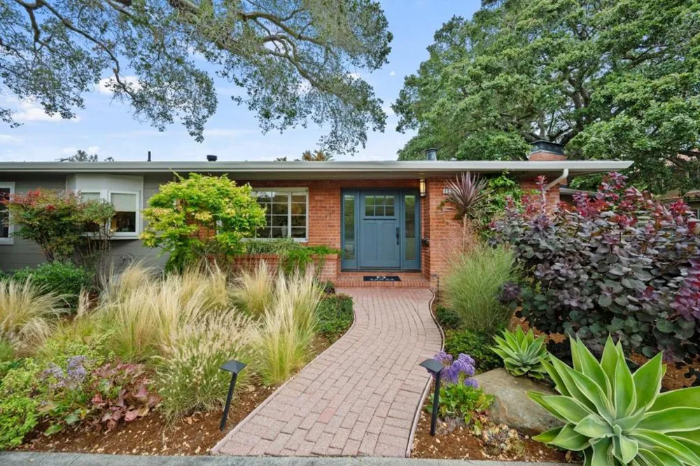 1238 Bernal Avenue Burlingame, CA 94010