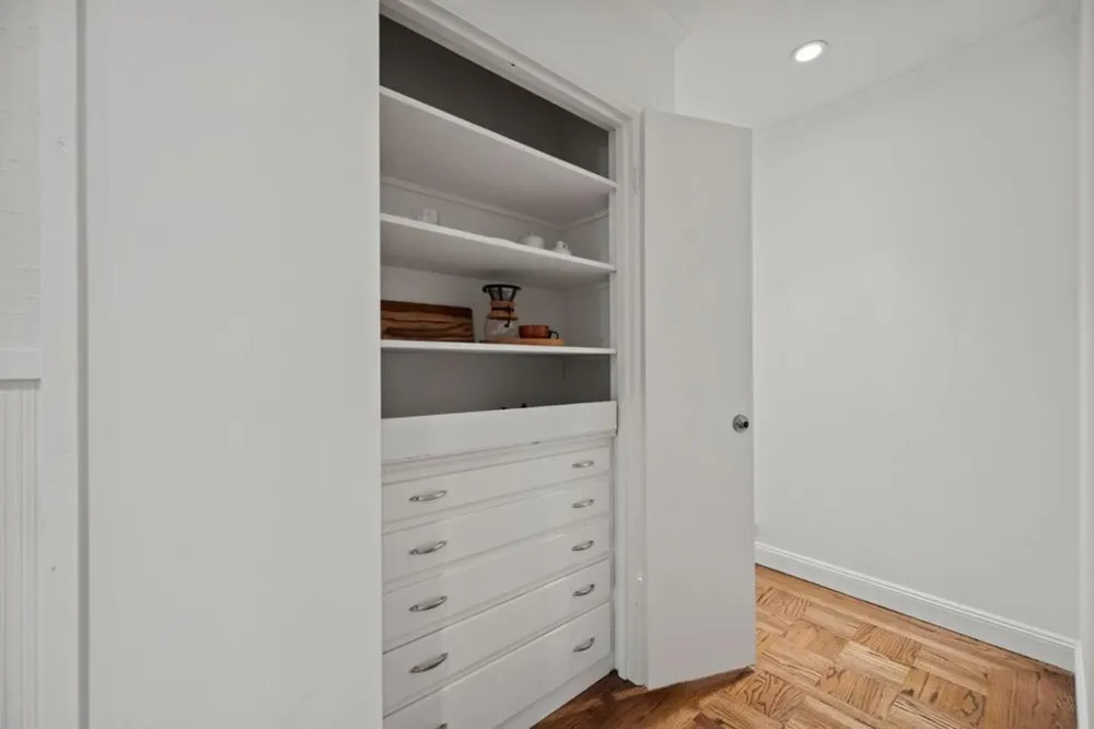 1238 Bernal Avenue Burlingame, CA 94010