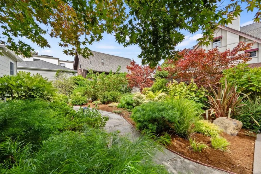 1238 Bernal Avenue Burlingame, CA 94010