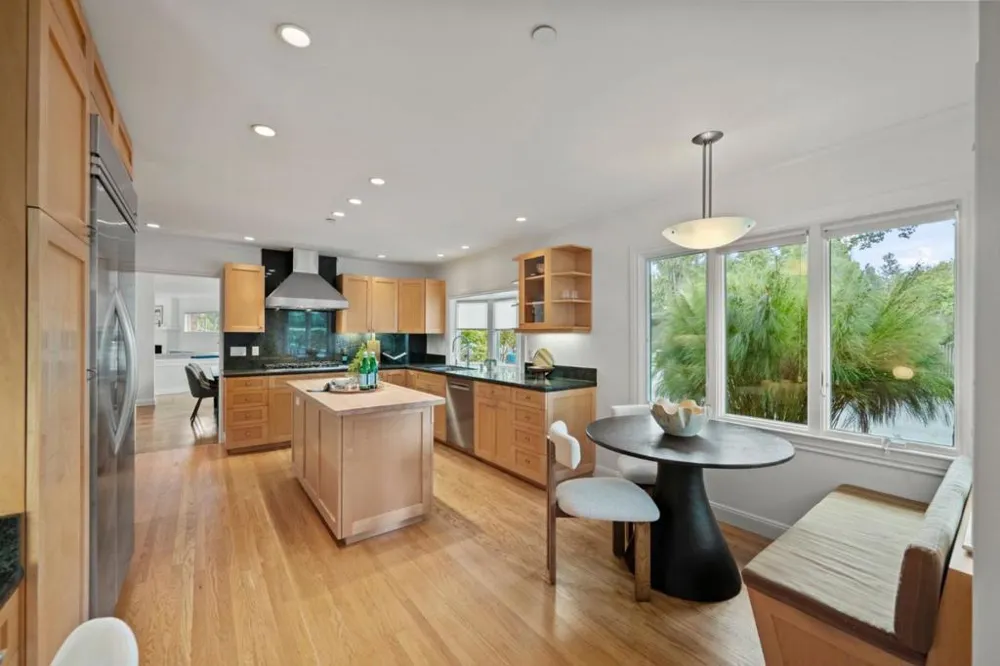 1238 Bernal Avenue Burlingame, CA 94010