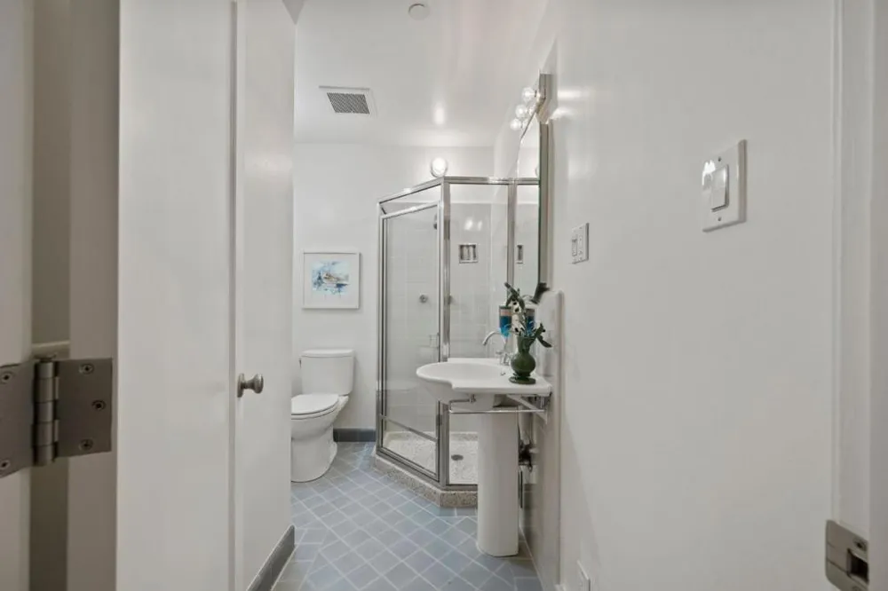 1238 Bernal Avenue Burlingame, CA 94010