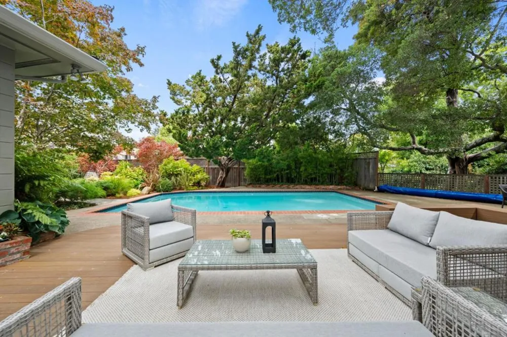 1238 Bernal Avenue Burlingame, CA 94010