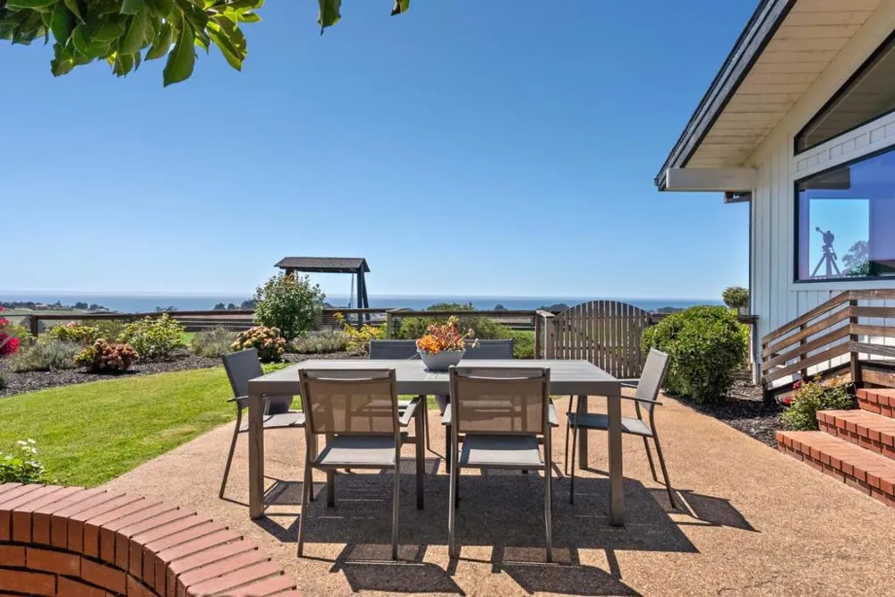 145 Coy Drive Watsonville, CA 95076