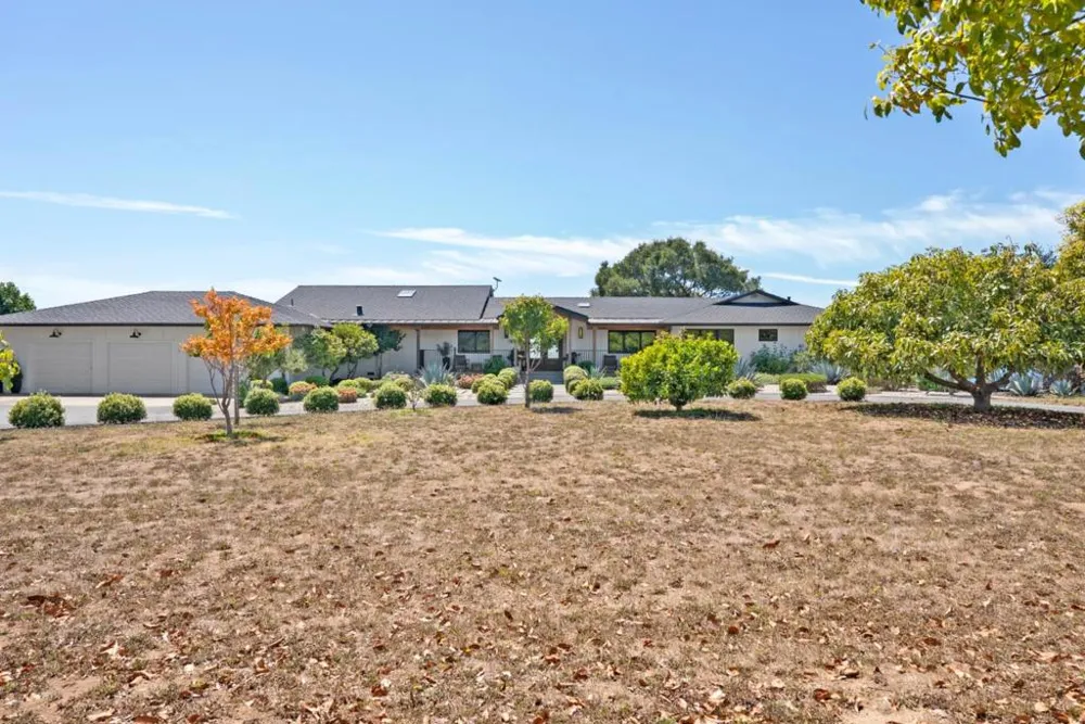 145 Coy Drive Watsonville, CA 95076