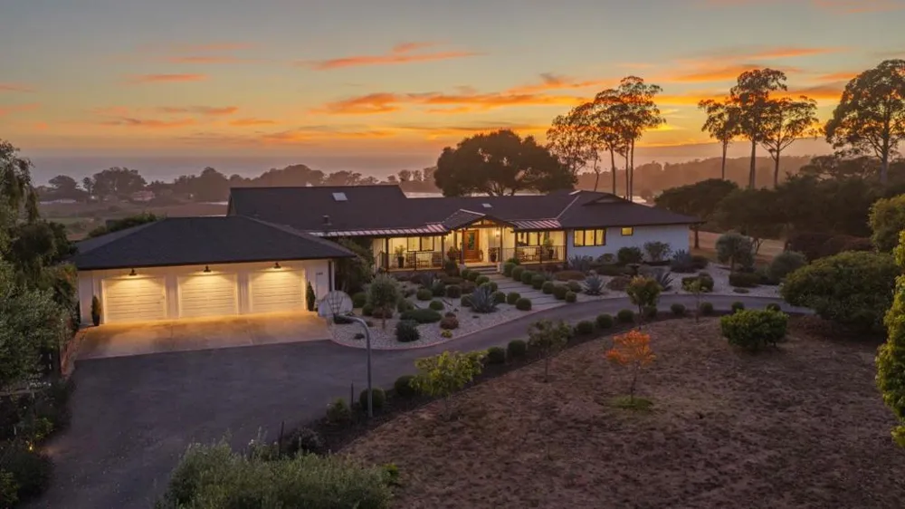 145 Coy Drive Watsonville, CA 95076