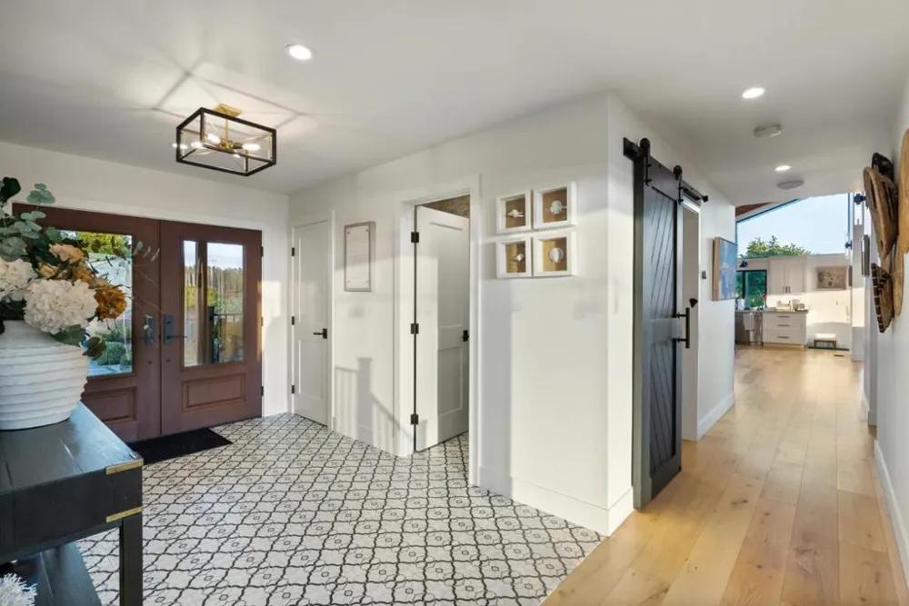 145 Coy Drive Watsonville, CA 95076