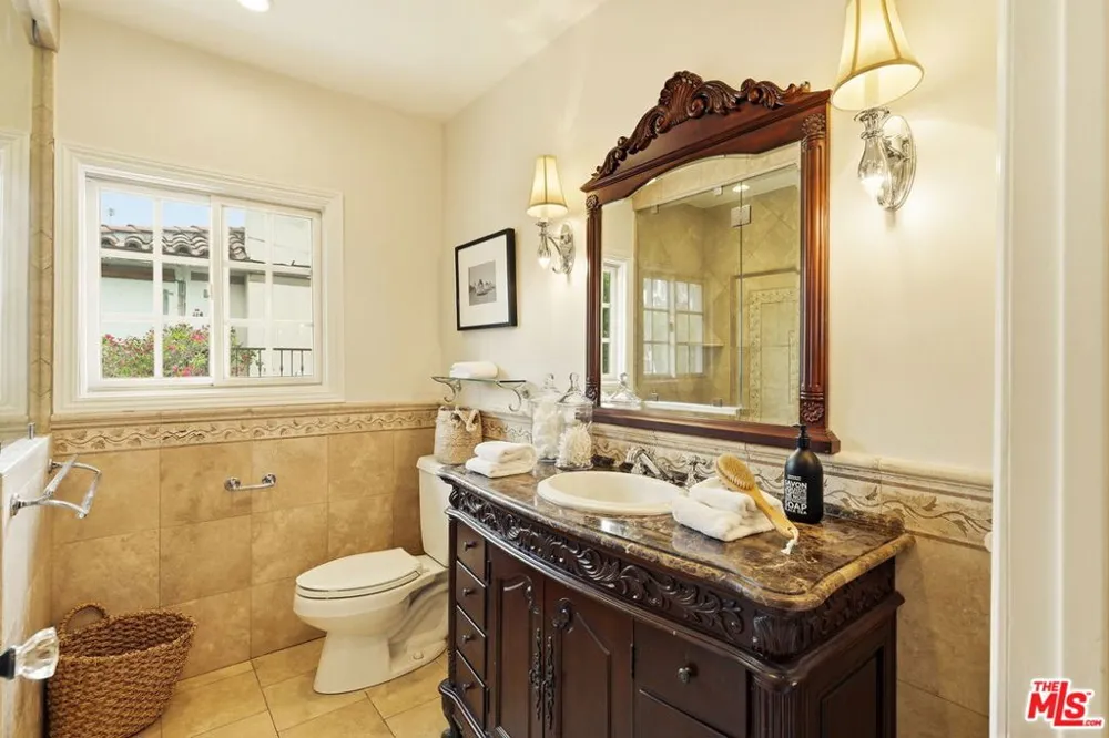 1617 Orange Grove Avenue Los Angeles, CA 90046