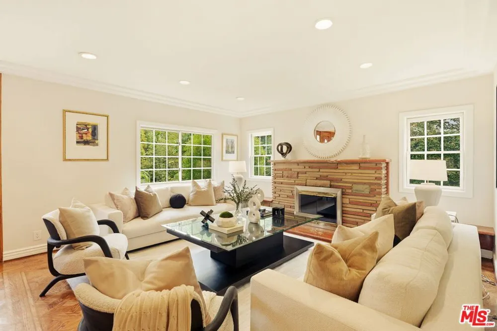 1617 Orange Grove Avenue Los Angeles, CA 90046