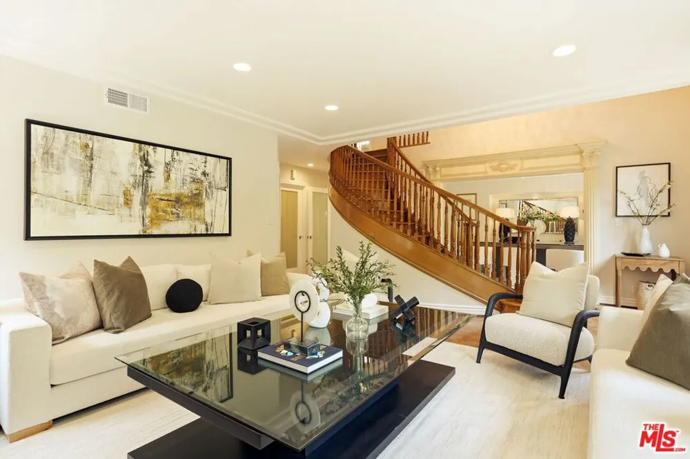1617 Orange Grove Avenue Los Angeles, CA 90046