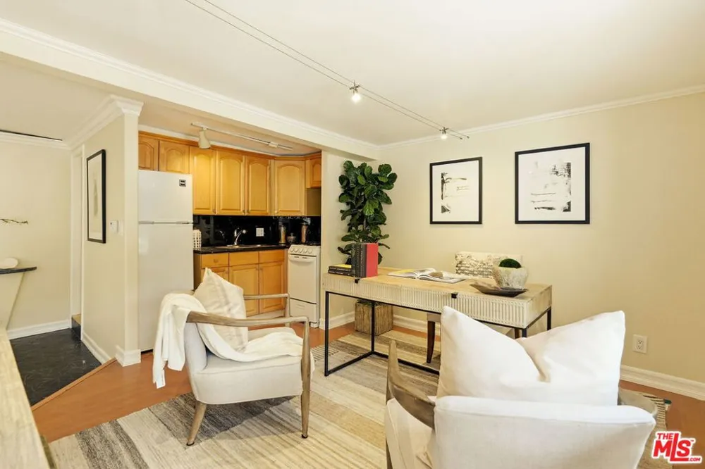 1617 Orange Grove Avenue Los Angeles, CA 90046