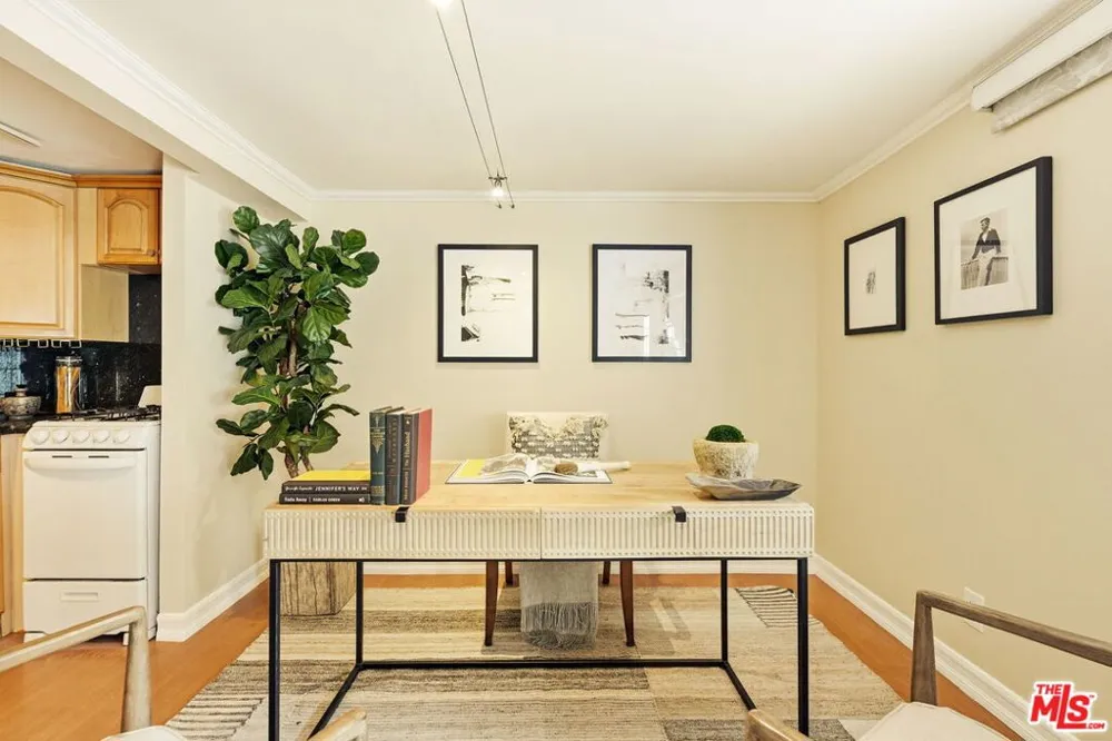 1617 Orange Grove Avenue Los Angeles, CA 90046