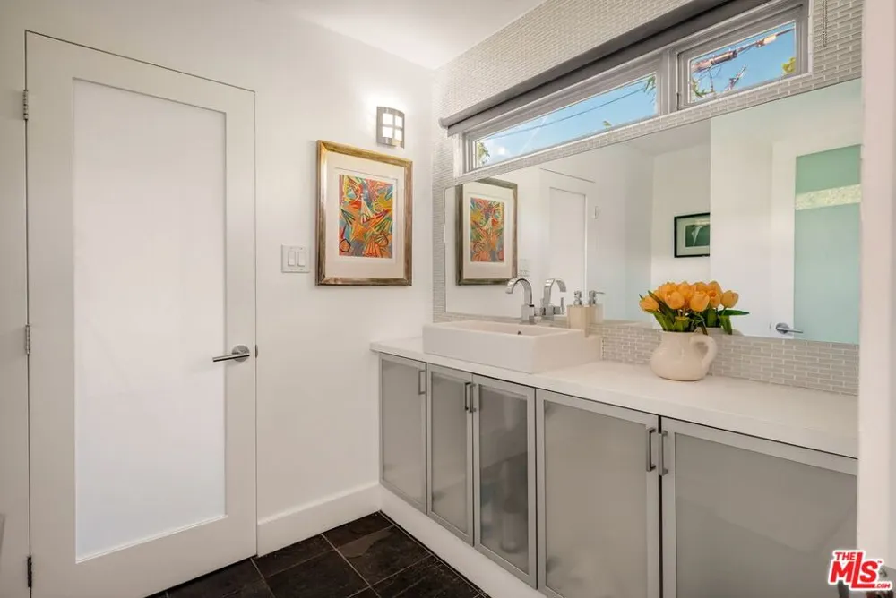 2388 Kimridge Road Beverly Hills, CA 90210