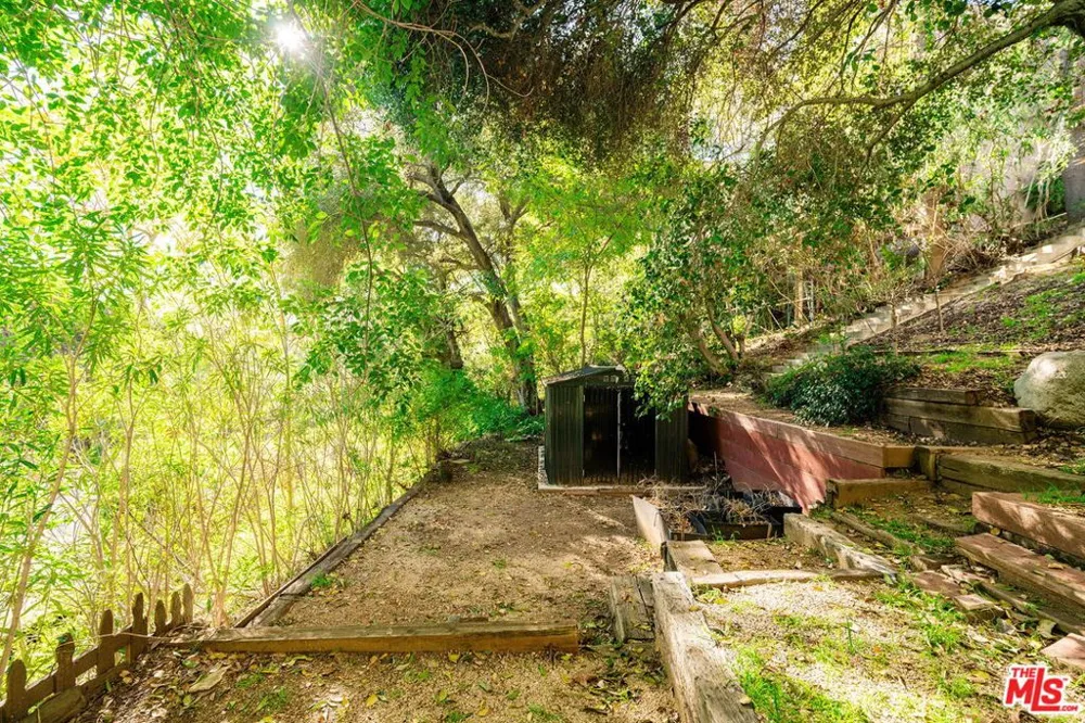 2388 Kimridge Road Beverly Hills, CA 90210