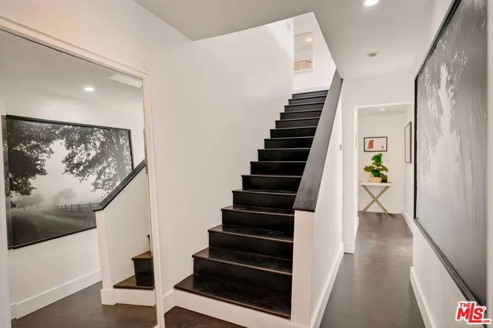2388 Kimridge Road Beverly Hills, CA 90210