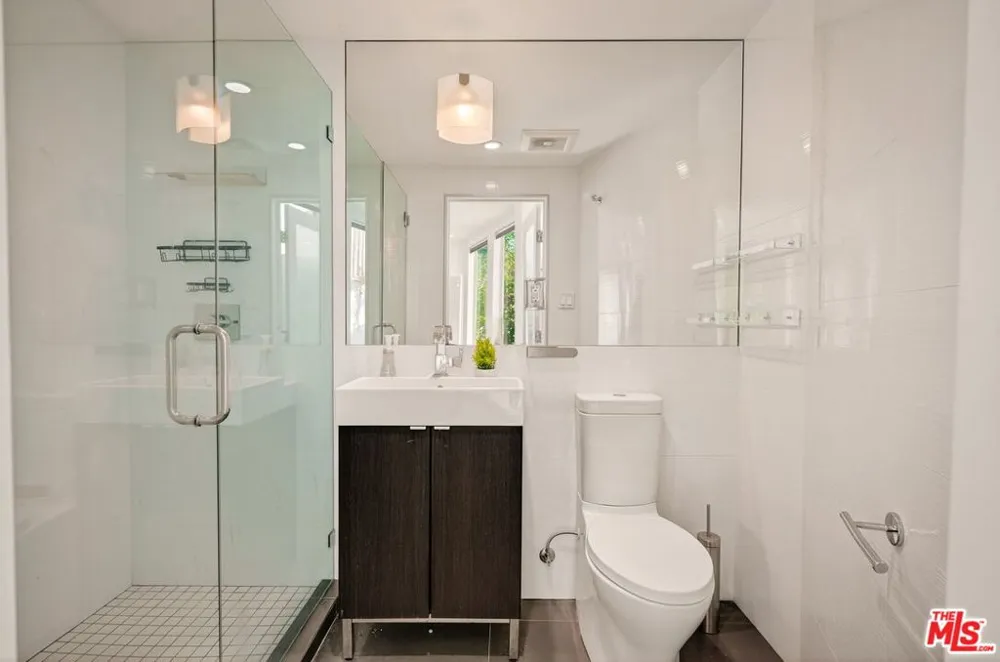 2388 Kimridge Road Beverly Hills, CA 90210