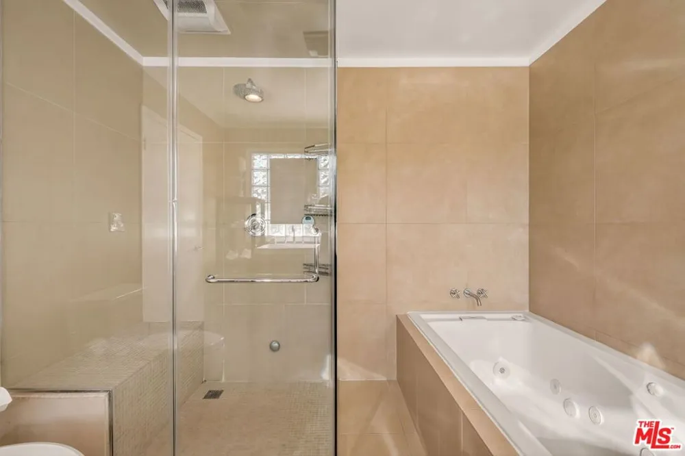 2388 Kimridge Road Beverly Hills, CA 90210