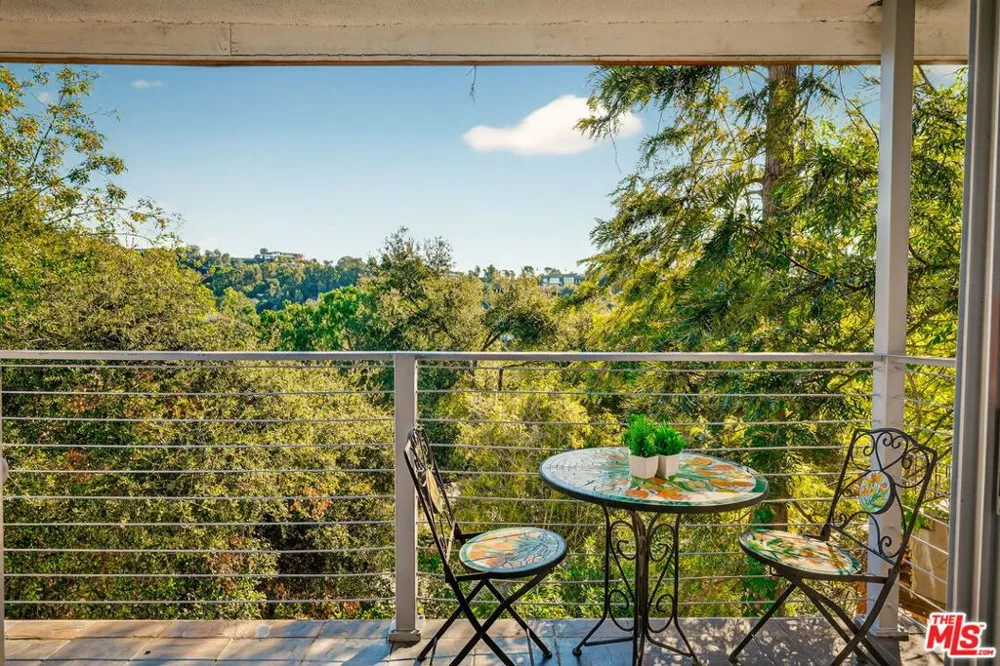 2388 Kimridge Road Beverly Hills, CA 90210