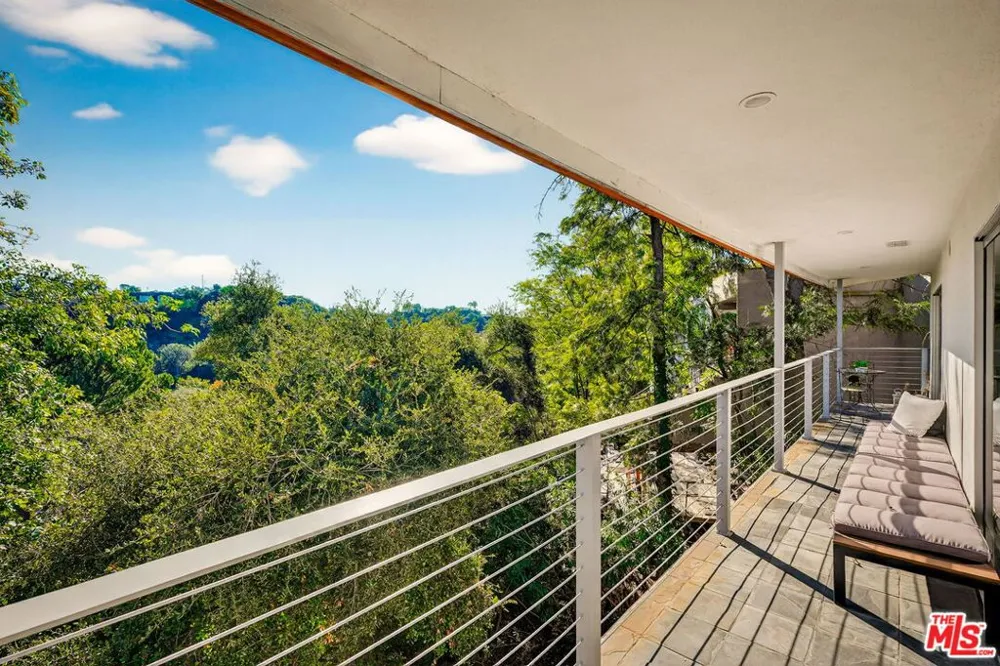 2388 Kimridge Road Beverly Hills, CA 90210