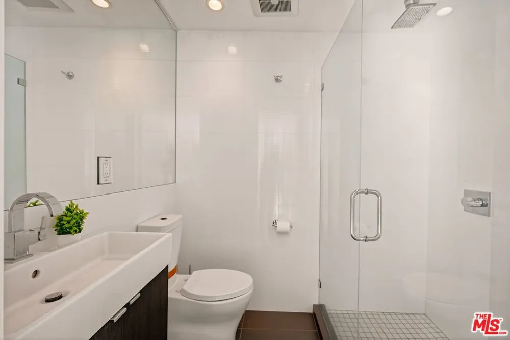 2388 Kimridge Road Beverly Hills, CA 90210
