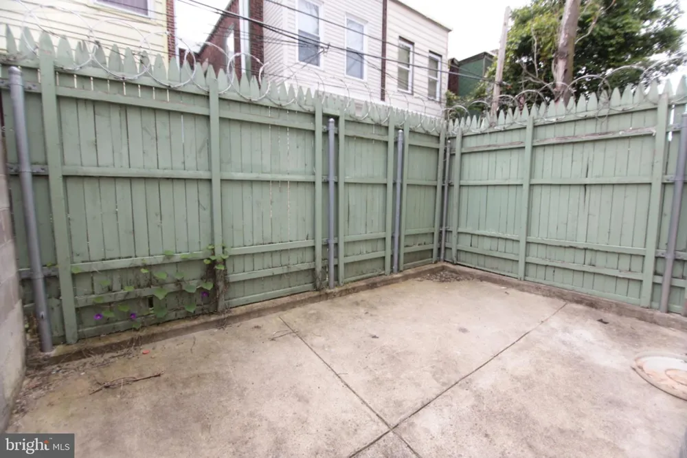 1518 FONTAIN STREET Philadelphia, PA 19121