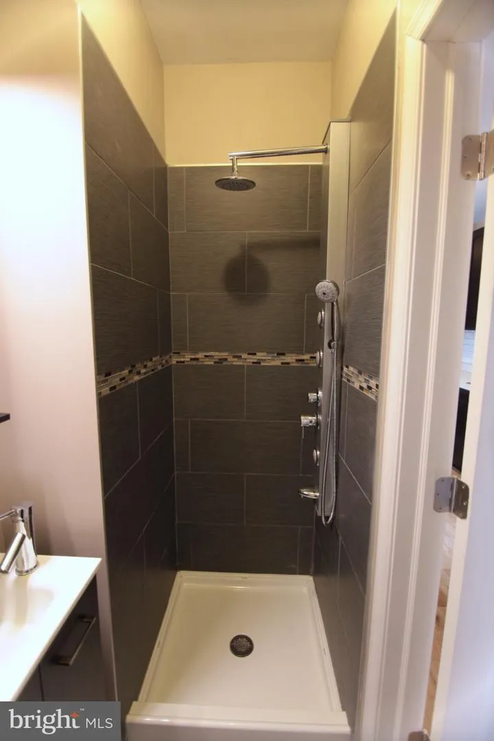 1518 FONTAIN STREET Philadelphia, PA 19121