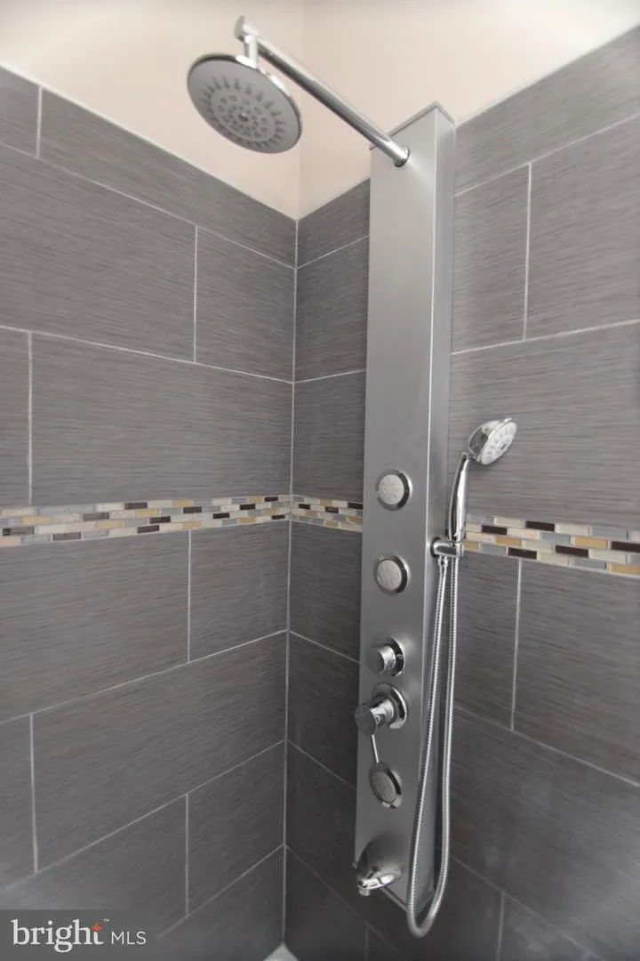 1518 FONTAIN STREET Philadelphia, PA 19121